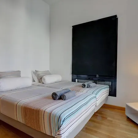 فيلة 011 Bright And Spacious With Private Pool بينالماذينا
