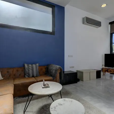فيلة 011 Bright And Spacious With Private Pool بينالماذينا